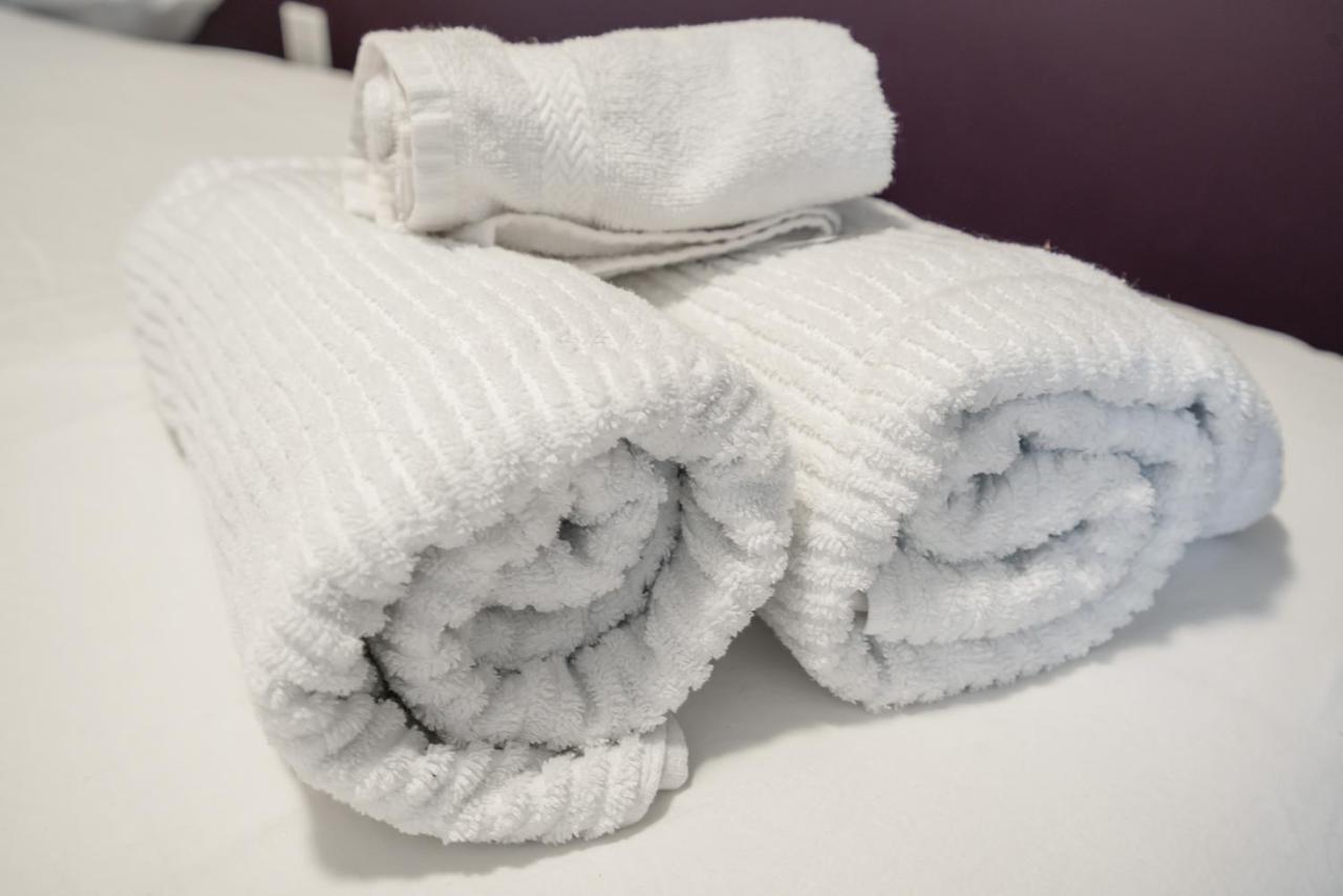 Waterfall Wonderstay 3 Beds 2 Bathroom Apartment Niagara Falls
